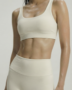 Top Daily Alça Larga Off White