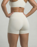 Short Daily Com Bolso Off White